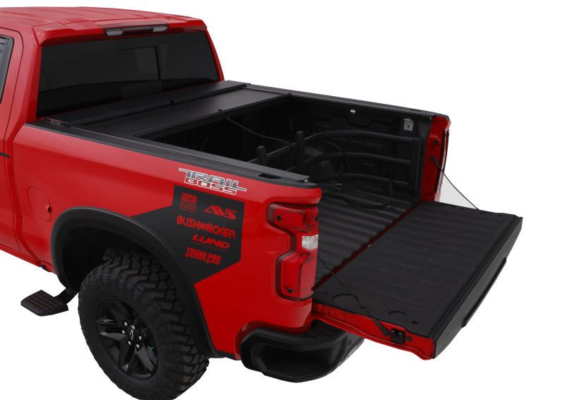 Load image into Gallery viewer, Roll-N-Lock 2019 Chevrolet Silverado 1500 XSB 68-3/8in A-Series Retractable Tonneau Cover
