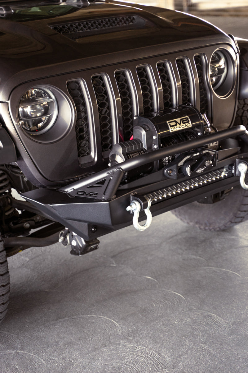 Load image into Gallery viewer, DV8 Offroad 07-23 Jeep Wrangler JK/JL &amp; Gladiator JT FS-1 Series Stubby Front Bumper
